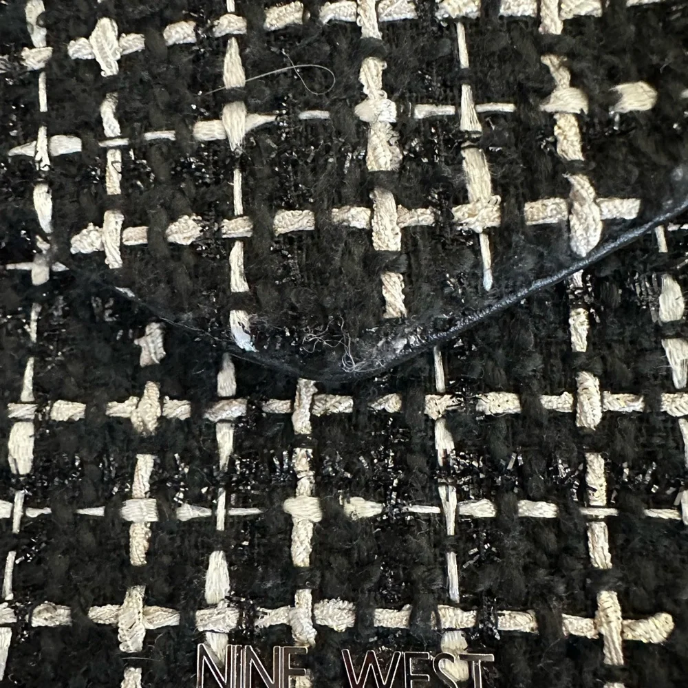 Nine West tweed crossbody bag black cream chain strap shoulder purse - Picture 3 of 6